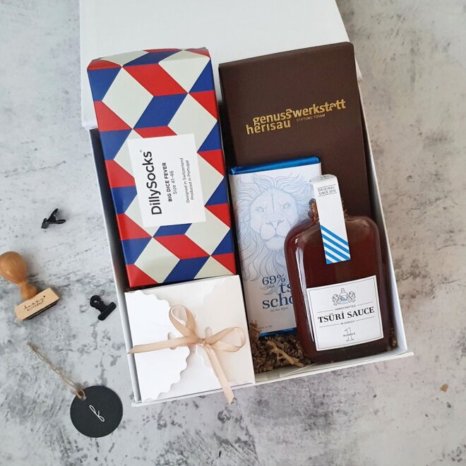 grosse Geschenkbox zum Geburtstag eines Mannes