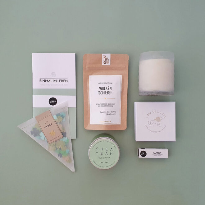 Geschenkbox aus 7 Produkten in Grüntönen